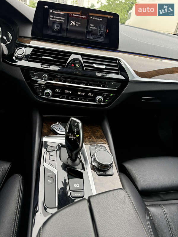 Седан BMW 5 Series 2018 в Києві