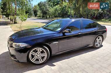 Седан BMW 5 Series 2014 в Ужгороде