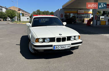 Седан BMW 5 Series 1990 в Мукачевому