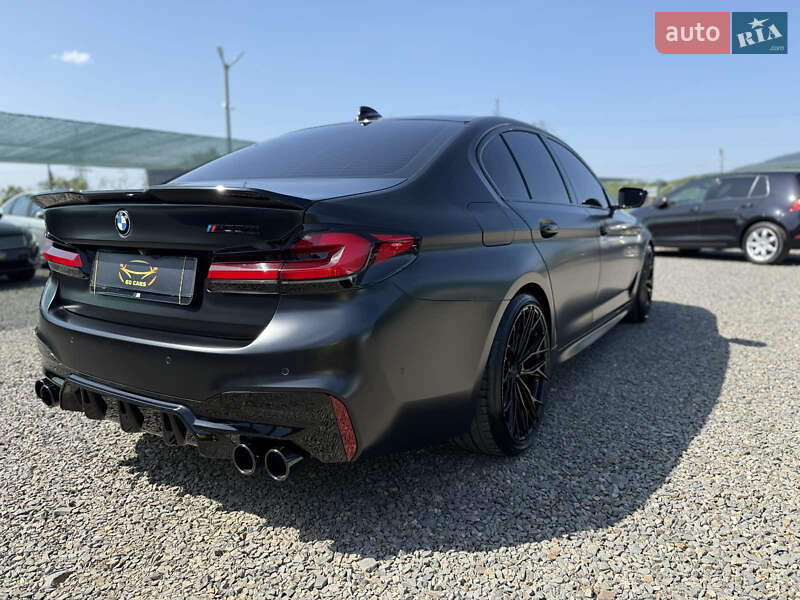 Седан BMW 5 Series 2017 в Мукачевому