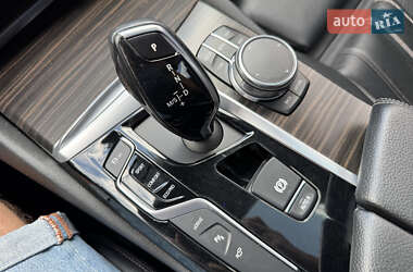 Седан BMW 5 Series 2018 в  фото 35 Седан BMW 5 Series 2018 в