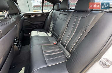 Седан BMW 5 Series 2018 в  фото 43 Седан BMW 5 Series 2018 в