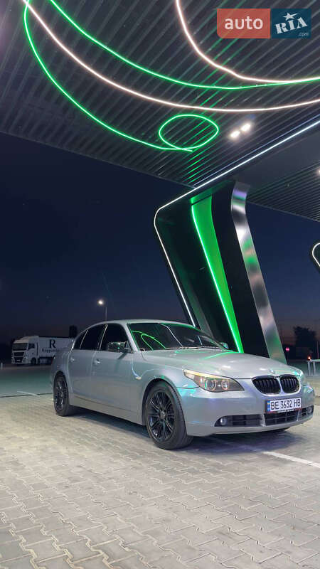 BMW 5 Series 2003