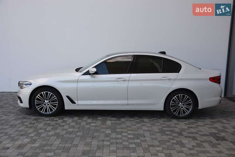 Седан BMW 5 Series 2019 в Киеве