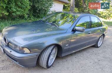 Седан BMW 5 Series 2002 в Черновцах