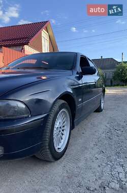 Седан BMW 5 Series 1997 в Дніпрі