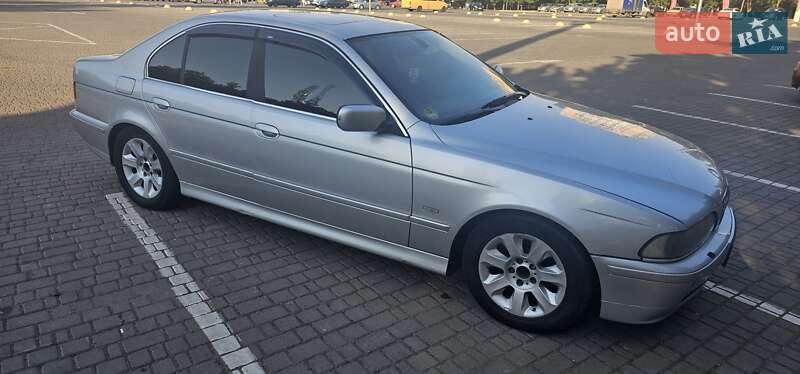 BMW 5 Series 2001