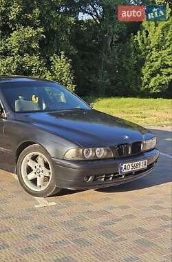 Седан BMW 5 Series 2000 в 