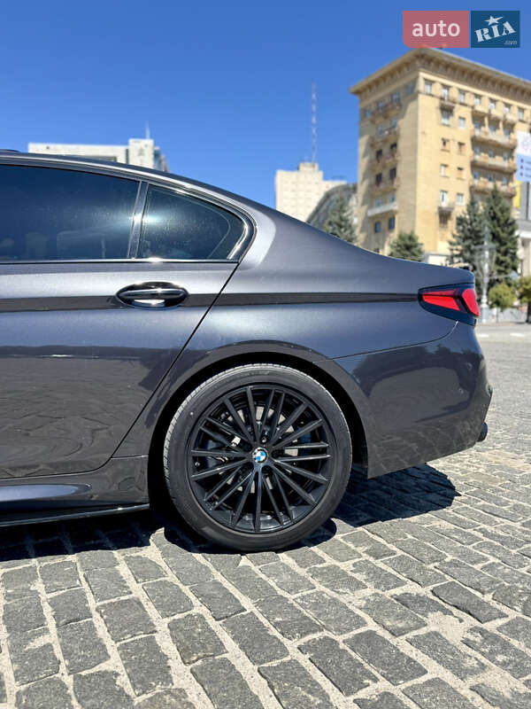 Седан BMW 5 Series 2017 в Києві