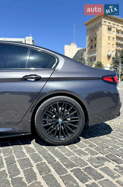 Седан BMW 5 Series 2017 в 