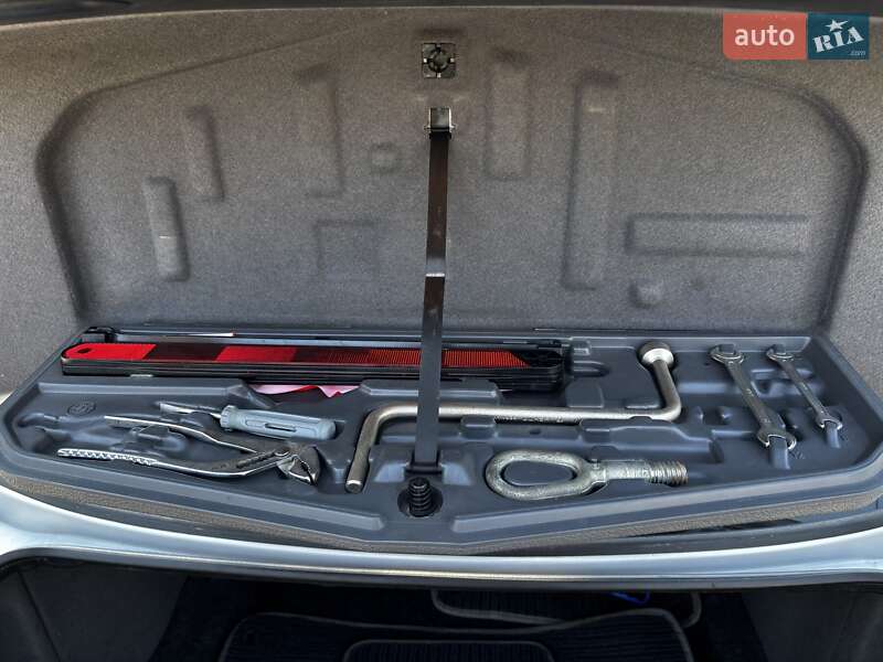 Седан BMW 5 Series 2002 в Николаеве фото 11 Седан BMW 5 Series 2002 в Николаеве