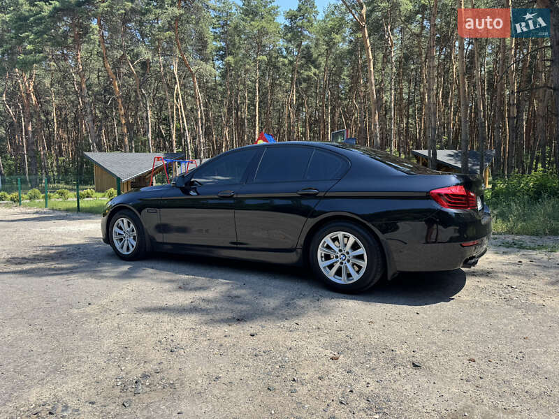 Седан BMW 5 Series 2014 в Кременчуці