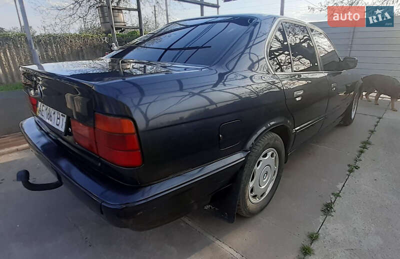 Седан BMW 5 Series 1990 в Криничках