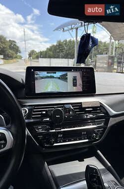 Седан BMW 5 Series 2020 в 