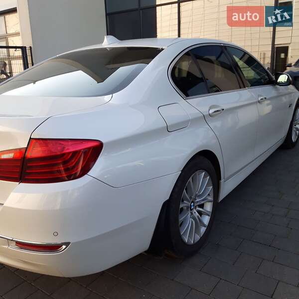 Седан BMW 5 Series 2013 в Калуше