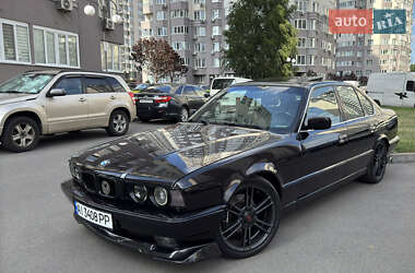 Седан BMW 5 Series 1989 в Києві