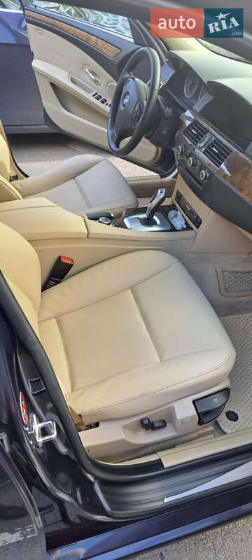 Седан BMW 5 Series 2008 в Рівному