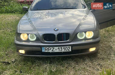 Седан BMW 5 Series 1998 в Синельниково
