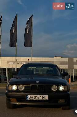 Седан BMW 5 Series 1991 в Киеве