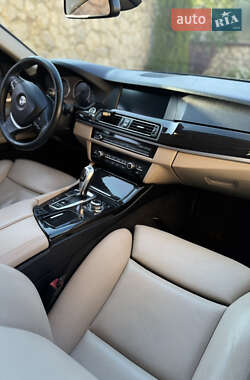 Седан BMW 5 Series 2011 в 
