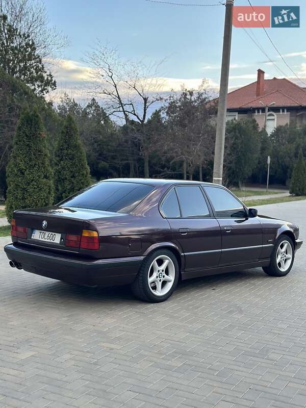 Седан BMW 5 Series 1995 в Болграде