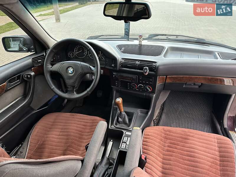 Седан BMW 5 Series 1995 в Болграде
