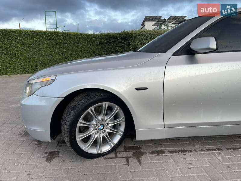 Седан BMW 5 Series 2003 в Вінниці