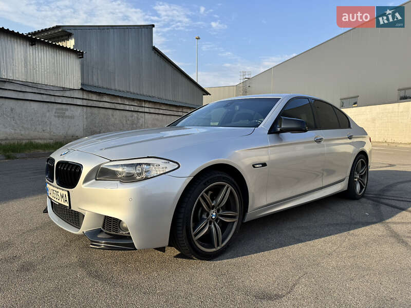 BMW 5 Series 2012