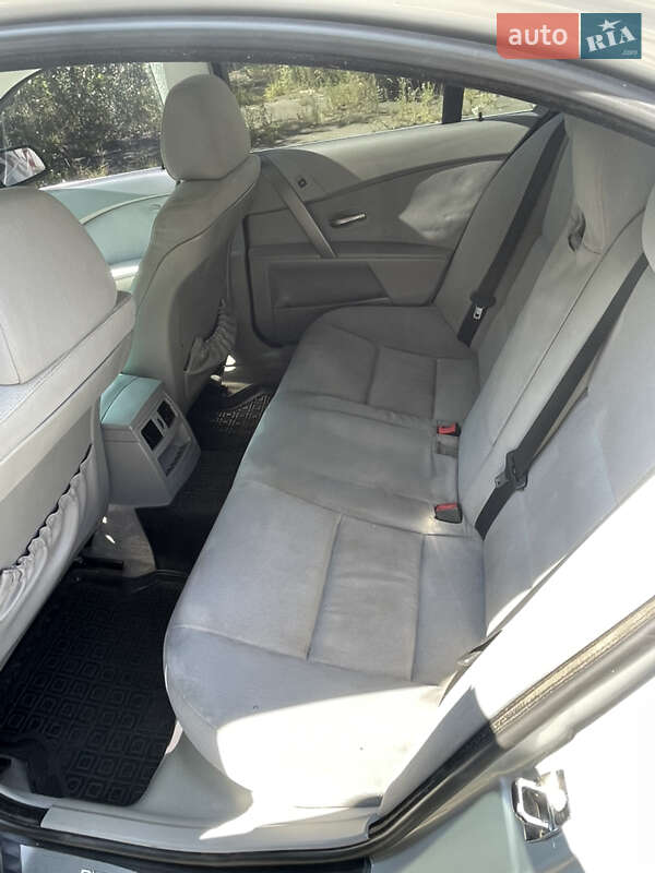 Седан BMW 5 Series 2003 в Киеве