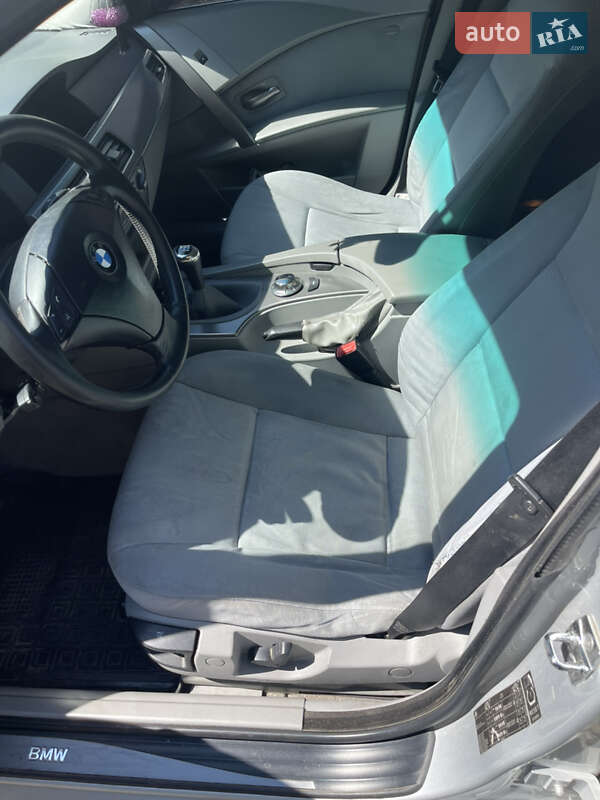 Седан BMW 5 Series 2003 в Киеве