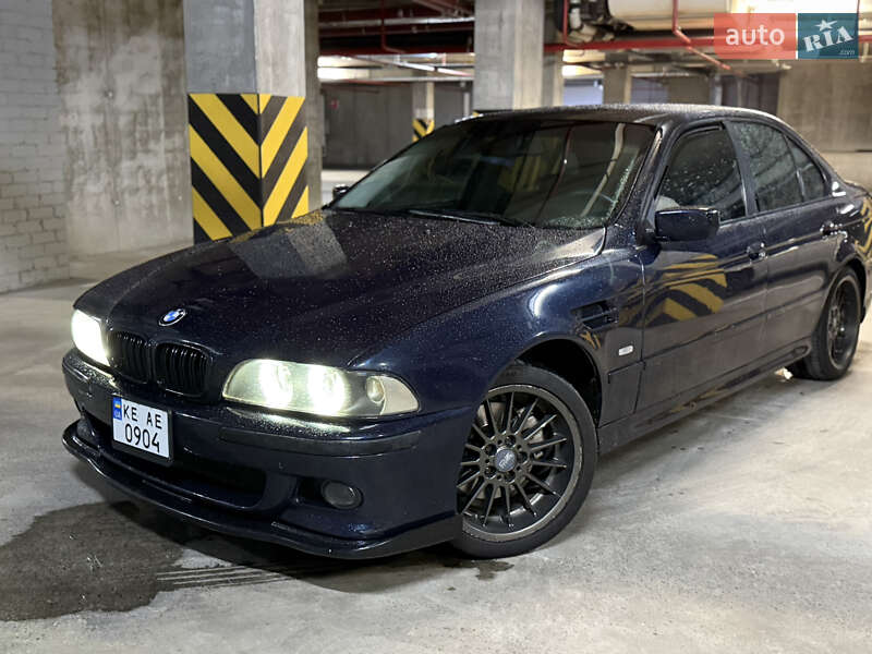 Седан BMW 5 Series 1998 в Харькове