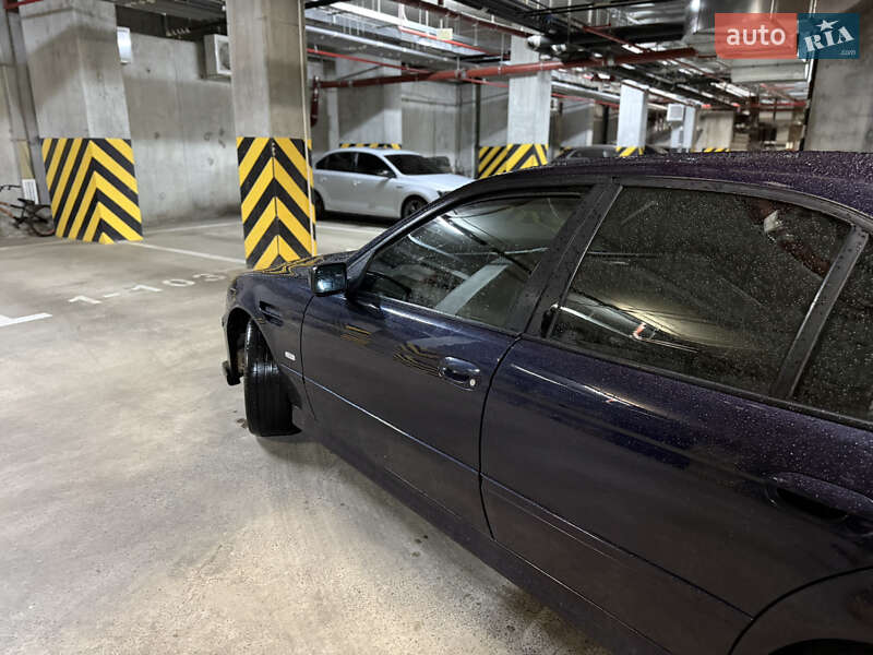 Седан BMW 5 Series 1998 в Харькове