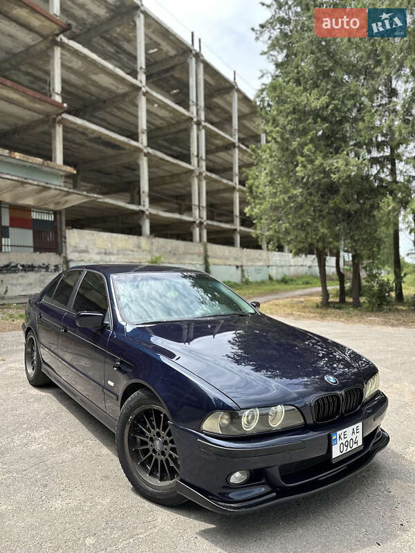 Седан BMW 5 Series 1998 в Харькове