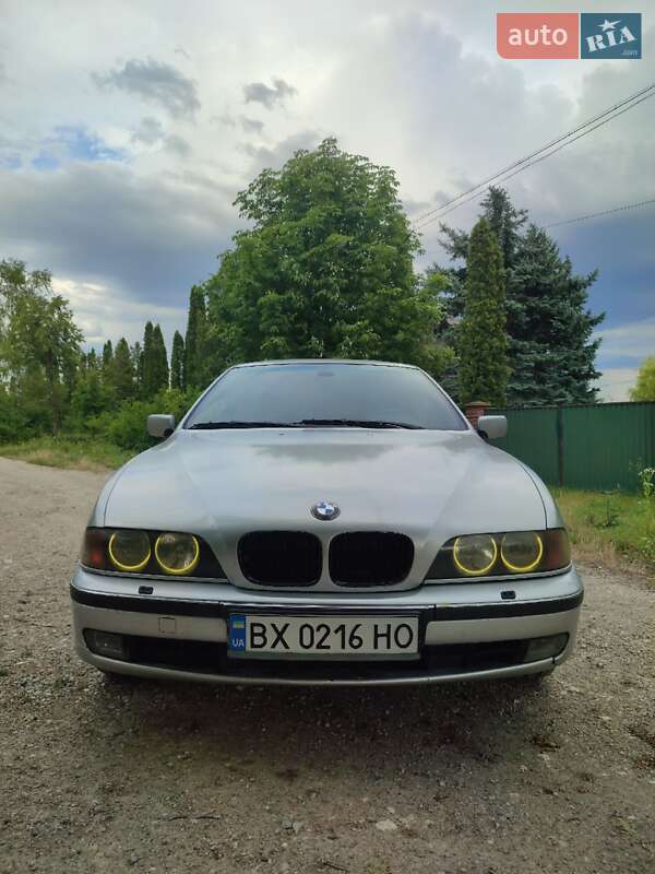 BMW 5 Series 2000