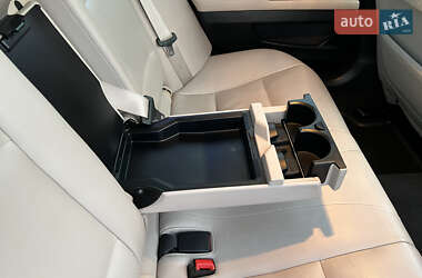 Седан BMW 5 Series 2013 в 