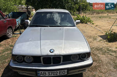 Седан BMW 5 Series 1990 в Голованівську