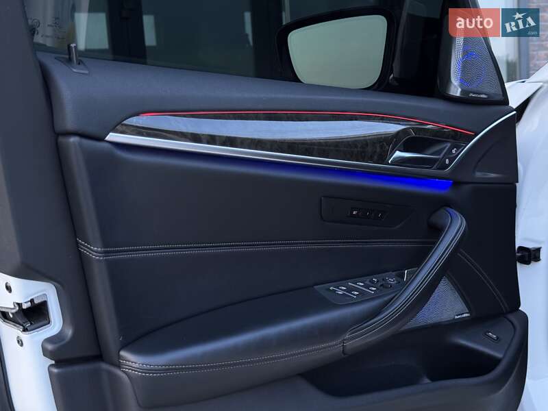 Седан BMW 5 Series 2017 в Тернополе
