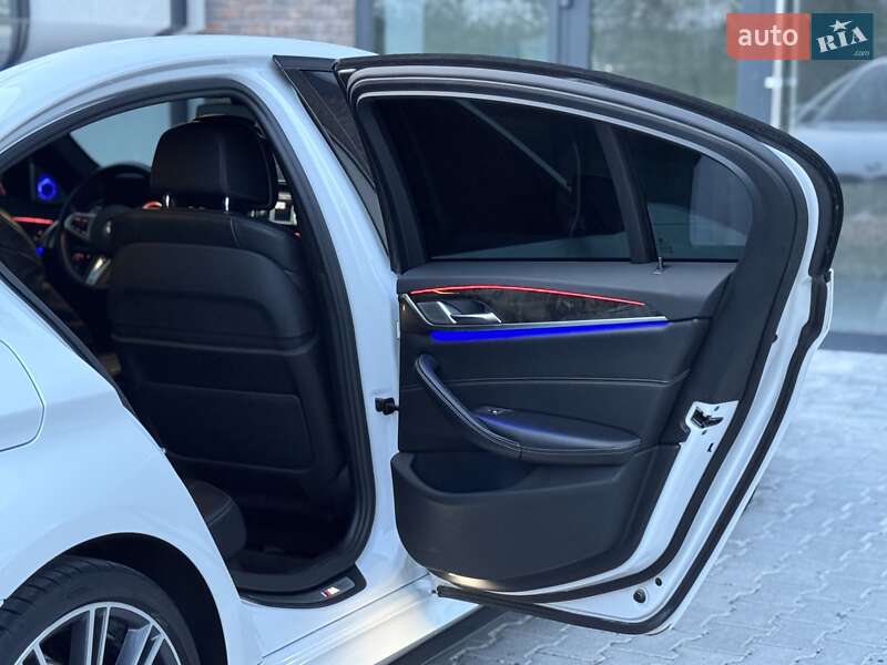 Седан BMW 5 Series 2017 в Тернополе