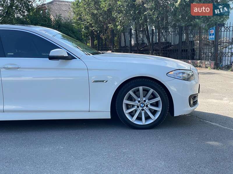 Седан BMW 5 Series 2015 в Києві