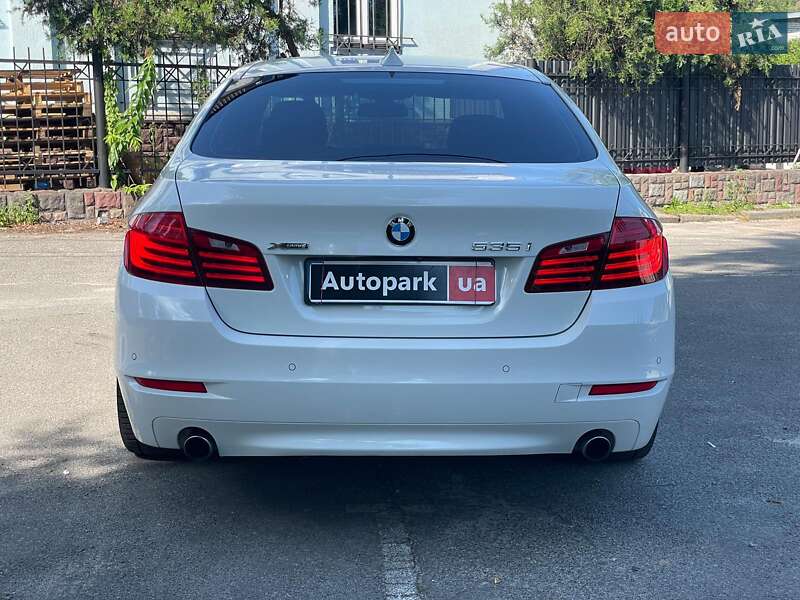 Седан BMW 5 Series 2015 в Києві
