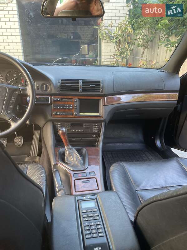 Седан BMW 5 Series 1999 в Харькове