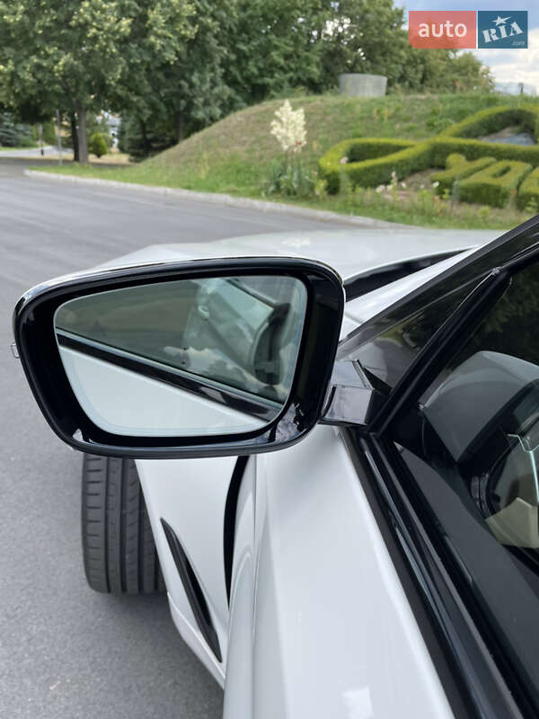 Седан BMW 5 Series 2018 в Киеве