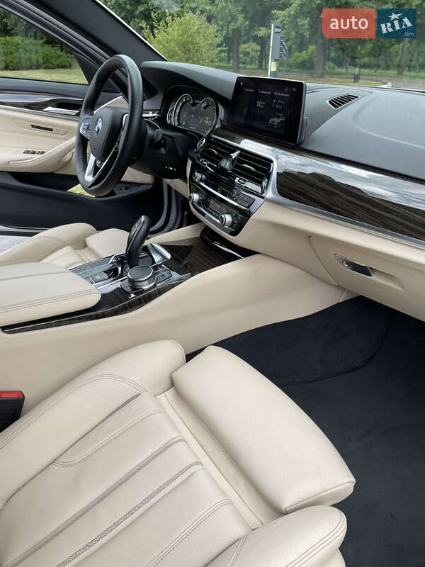 Седан BMW 5 Series 2018 в Киеве