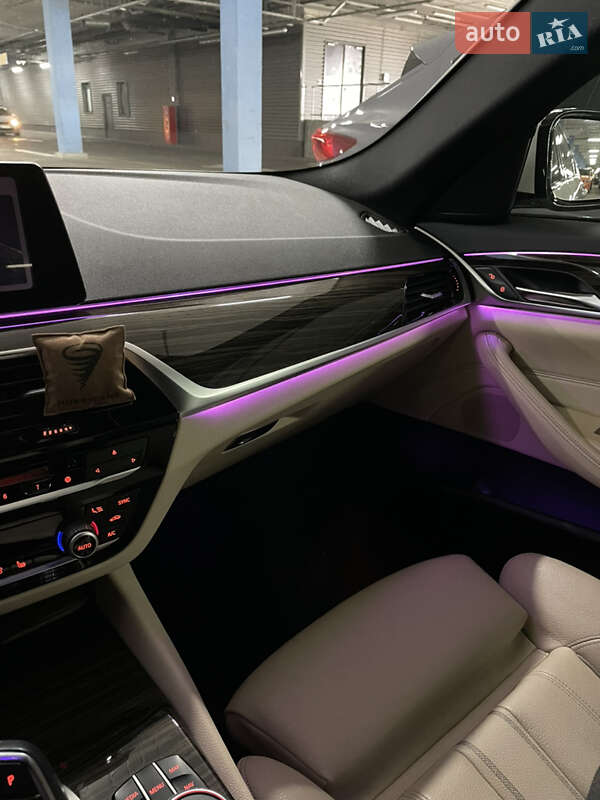 Седан BMW 5 Series 2018 в Киеве