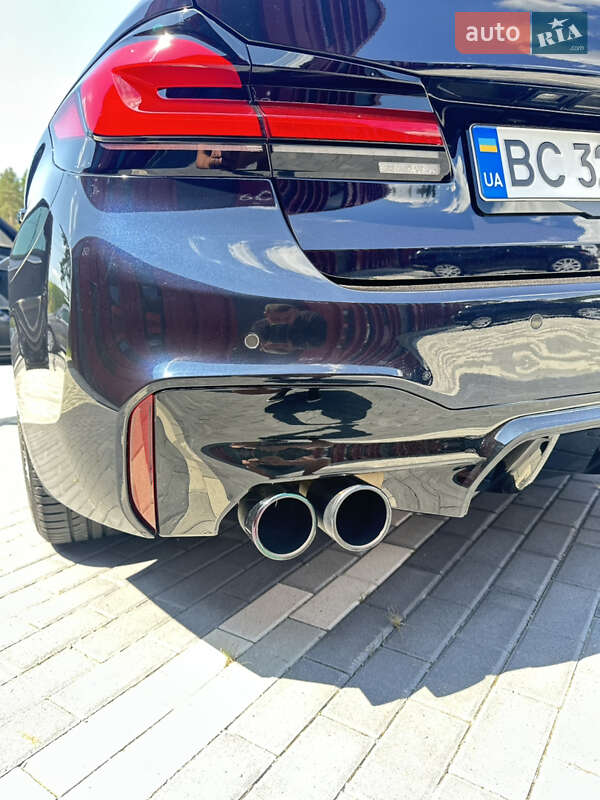Седан BMW 5 Series 2017 в Львові