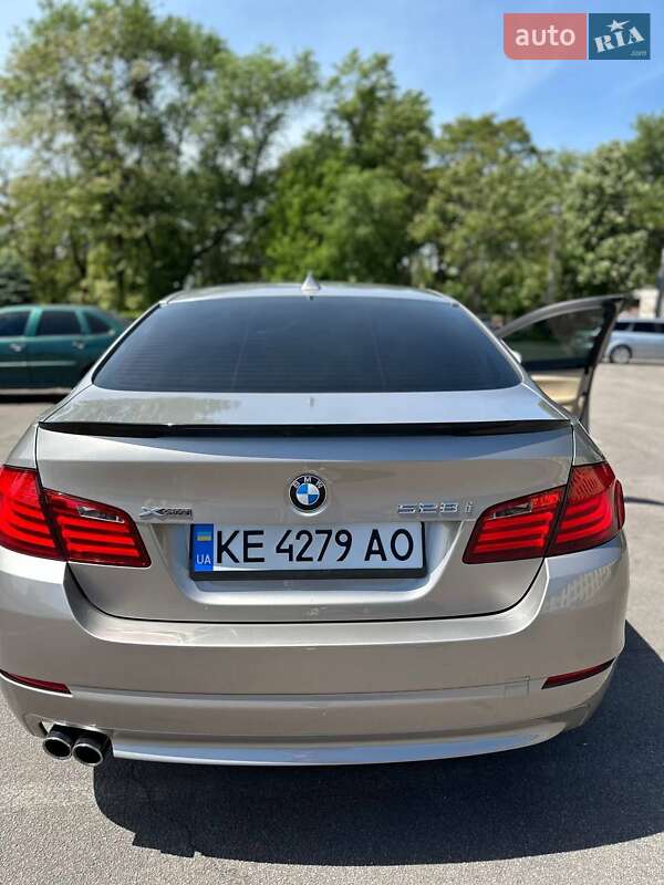 Седан BMW 5 Series 2013 в Кам'янському