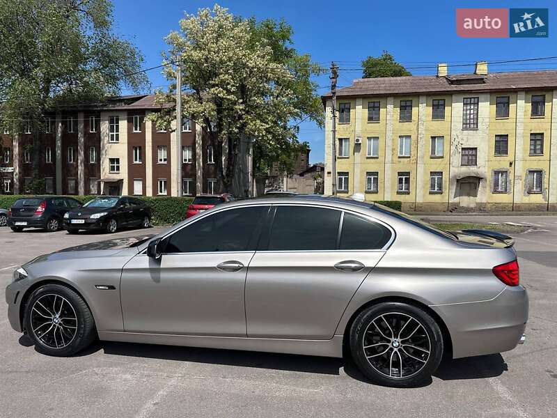 Седан BMW 5 Series 2013 в Кам'янському