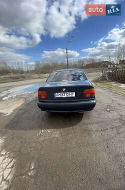 Седан BMW 5 Series 1997 в Черняхове