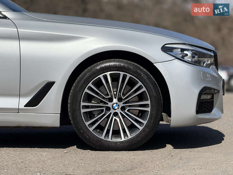Седан BMW 5 Series 2019 в Одессе