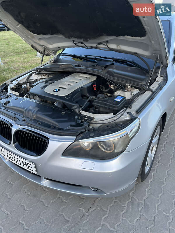 Седан BMW 5 Series 2005 в Львові